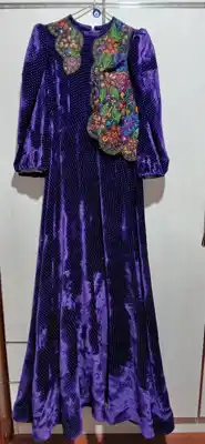 Türkmen fasonlar pombarh fasonlar Fasonlar 2025 fasonlar fason moda modalar Bezen bezen Türkmen fasonlar 2026 Türkmen fasonlar 2025 Türkmen fasonlar 2024 Türkmen fasonlar 2023 turkmenistan türkmenistan turkmen türkmen ashgabat  asgabat aşgabat balkan mary lebap dashoguz dasoguz daşoguz pombarh ponbarhat gulyupek gülýüpek stapel ştapel Gralan Çüýdeşen Abaýa Gadymy Krep Gurultaý 	Keteni Ýüpek Şifon Gipýur Lyon Welwet Atlas Kaşemir Streýç Suzana Ştapel Gülýüpek Pombarh Ýupka Gursakça Aksesuarlar Palto Penjek Okuw eşik Fata Sport eşik Uniforma Nakidka Öýme Şarf kompýuter ýaka ýaglyk Arenda köýnek 2nji el köýnek Taýyn köýnek Matalar Milli lybas milli lybaslar Toý köýnek Toý köýnekler toy koynek toy koynekler gundelik koynekler Gündelik	 
 köýnekler fata koynek Modern taze fason Eskiz koynektm turkmenkoynek türkmenkoynek fason moda moda fasonlar Iş eşik el iş	sada	ýakaly ýakasyz	keşdeli biserli	ýeňli giň nagyşly ýüregi açyk stoýka ýaka ýanly kombinasiýa 	zerli üsti aşak guşakly seçekli gysga ýeňli 