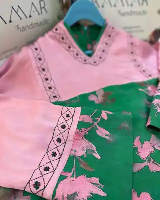 Türkmen fasonlar pombarh fasonlar Fasonlar 2025 fasonlar fason moda modalar Bezen bezen Türkmen fasonlar 2026 Türkmen fasonlar 2025 Türkmen fasonlar 2024 Türkmen fasonlar 2023 turkmenistan türkmenistan turkmen türkmen ashgabat  asgabat aşgabat balkan mary lebap dashoguz dasoguz daşoguz pombarh ponbarhat gulyupek gülýüpek stapel ştapel Gralan Çüýdeşen Abaýa Gadymy Krep Gurultaý 	Keteni Ýüpek Şifon Gipýur Lyon Welwet Atlas Kaşemir Streýç Suzana Ştapel Gülýüpek Pombarh Ýupka Gursakça Aksesuarlar Palto Penjek Okuw eşik Fata Sport eşik Uniforma Nakidka Öýme Şarf kompýuter ýaka ýaglyk Arenda köýnek 2nji el köýnek Taýyn köýnek Matalar Milli lybas milli lybaslar Toý köýnek Toý köýnekler toy koynek toy koynekler gundelik koynekler Gündelik	 
 köýnekler fata koynek Modern taze fason Eskiz koynektm turkmenkoynek türkmenkoynek fason moda moda fasonlar Iş eşik el iş	sada	ýakaly ýakasyz	keşdeli biserli	ýeňli giň nagyşly ýüregi açyk stoýka ýaka ýanly kombinasiýa 	zerli üsti aşak guşakly seçekli gysga ýeňli Gündelik ýakasyz, ýeňli, giň 17-25, 26-35 Ýaşyl, Gülgüne yaz, tomus, guyz