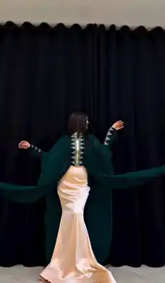 Türkmen fasonlar pombarh fasonlar Fasonlar 2025 fasonlar fason moda modalar Bezen bezen Türkmen fasonlar 2026 Türkmen fasonlar 2025 Türkmen fasonlar 2024 Türkmen fasonlar 2023 turkmenistan türkmenistan turkmen türkmen ashgabat  asgabat aşgabat balkan mary lebap dashoguz dasoguz daşoguz pombarh ponbarhat gulyupek gülýüpek stapel ştapel Gralan Çüýdeşen Abaýa Gadymy Krep Gurultaý 	Keteni Ýüpek Şifon Gipýur Lyon Welwet Atlas Kaşemir Streýç Suzana Ştapel Gülýüpek Pombarh Ýupka Gursakça Aksesuarlar Palto Penjek Okuw eşik Fata Sport eşik Uniforma Nakidka Öýme Şarf kompýuter ýaka ýaglyk Arenda köýnek 2nji el köýnek Taýyn köýnek Matalar Milli lybas milli lybaslar Toý köýnek Toý köýnekler toy koynek toy koynekler gundelik koynekler Gündelik	 
 köýnekler fata koynek Modern taze fason Eskiz koynektm turkmenkoynek türkmenkoynek fason moda moda fasonlar Iş eşik el iş	sada	ýakaly ýakasyz	keşdeli biserli	ýeňli giň nagyşly ýüregi açyk stoýka ýaka ýanly kombinasiýa 	zerli üsti aşak guşakly seçekli gysga ýeňli 