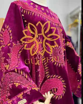 Türkmen fasonlar pombarh fasonlar Fasonlar 2025 fasonlar fason moda modalar Bezen bezen Türkmen fasonlar 2026 Türkmen fasonlar 2025 Türkmen fasonlar 2024 Türkmen fasonlar 2023 turkmenistan türkmenistan turkmen türkmen ashgabat  asgabat aşgabat balkan mary lebap dashoguz dasoguz daşoguz pombarh ponbarhat gulyupek gülýüpek stapel ştapel Gralan Çüýdeşen Abaýa Gadymy Krep Gurultaý 	Keteni Ýüpek Şifon Gipýur Lyon Welwet Atlas Kaşemir Streýç Suzana Ştapel Gülýüpek Pombarh Ýupka Gursakça Aksesuarlar Palto Penjek Okuw eşik Fata Sport eşik Uniforma Nakidka Öýme Şarf kompýuter ýaka ýaglyk Arenda köýnek 2nji el köýnek Taýyn köýnek Matalar Milli lybas milli lybaslar Toý köýnek Toý köýnekler toy koynek toy koynekler gundelik koynekler Gündelik	 
 köýnekler fata koynek Modern taze fason Eskiz koynektm turkmenkoynek türkmenkoynek fason moda moda fasonlar Iş eşik el iş	sada	ýakaly ýakasyz	keşdeli biserli	ýeňli giň nagyşly ýüregi açyk stoýka ýaka ýanly kombinasiýa 	zerli üsti aşak guşakly seçekli gysga ýeňli Panbarhat (Pombarh) Toý köýnek el iş, keşdeli, ýeňli, giň, nagyşly 26-35 Goýy-gyzyl, Gülgüne yaz, guyz, gysh