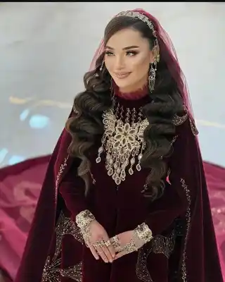 Türkmen fasonlar pombarh fasonlar Fasonlar 2025 fasonlar fason moda modalar Bezen bezen Türkmen fasonlar 2026 Türkmen fasonlar 2025 Türkmen fasonlar 2024 Türkmen fasonlar 2023 turkmenistan türkmenistan turkmen türkmen ashgabat  asgabat aşgabat balkan mary lebap dashoguz dasoguz daşoguz pombarh ponbarhat gulyupek gülýüpek stapel ştapel Gralan Çüýdeşen Abaýa Gadymy Krep Gurultaý 	Keteni Ýüpek Şifon Gipýur Lyon Welwet Atlas Kaşemir Streýç Suzana Ştapel Gülýüpek Pombarh Ýupka Gursakça Aksesuarlar Palto Penjek Okuw eşik Fata Sport eşik Uniforma Nakidka Öýme Şarf kompýuter ýaka ýaglyk Arenda köýnek 2nji el köýnek Taýyn köýnek Matalar Milli lybas milli lybaslar Toý köýnek Toý köýnekler toy koynek toy koynekler gundelik koynekler Gündelik	 
 köýnekler fata koynek Modern taze fason Eskiz koynektm turkmenkoynek türkmenkoynek fason moda moda fasonlar Iş eşik el iş	sada	ýakaly ýakasyz	keşdeli biserli	ýeňli giň nagyşly ýüregi açyk stoýka ýaka ýanly kombinasiýa 	zerli üsti aşak guşakly seçekli gysga ýeňli Panbarhat (Pombarh) Toý köýnek, Milli lybas, Modern sada, ýakasyz, ýeňli, giň, zerli, seçekli 35+ Goýy-gyzyl