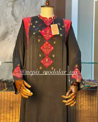 Türkmen fasonlar pombarh fasonlar Fasonlar 2025 fasonlar fason moda modalar Bezen bezen Türkmen fasonlar 2026 Türkmen fasonlar 2025 Türkmen fasonlar 2024 Türkmen fasonlar 2023 turkmenistan türkmenistan turkmen türkmen ashgabat  asgabat aşgabat balkan mary lebap dashoguz dasoguz daşoguz pombarh ponbarhat gulyupek gülýüpek stapel ştapel Gralan Çüýdeşen Abaýa Gadymy Krep Gurultaý 	Keteni Ýüpek Şifon Gipýur Lyon Welwet Atlas Kaşemir Streýç Suzana Ştapel Gülýüpek Pombarh Ýupka Gursakça Aksesuarlar Palto Penjek Okuw eşik Fata Sport eşik Uniforma Nakidka Öýme Şarf kompýuter ýaka ýaglyk Arenda köýnek 2nji el köýnek Taýyn köýnek Matalar Milli lybas milli lybaslar Toý köýnek Toý köýnekler toy koynek toy koynekler gundelik koynekler Gündelik	 
 köýnekler fata koynek Modern taze fason Eskiz koynektm turkmenkoynek türkmenkoynek fason moda moda fasonlar Iş eşik el iş	sada	ýakaly ýakasyz	keşdeli biserli	ýeňli giň nagyşly ýüregi açyk stoýka ýaka ýanly kombinasiýa 	zerli üsti aşak guşakly seçekli gysga ýeňli Gülýüpek Toý köýnek, Gündelik el iş, ýakaly  Gara