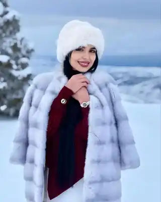 Türkmen fasonlar pombarh fasonlar Fasonlar 2025 fasonlar fason moda modalar Bezen bezen Türkmen fasonlar 2026 Türkmen fasonlar 2025 Türkmen fasonlar 2024 Türkmen fasonlar 2023 turkmenistan türkmenistan turkmen türkmen ashgabat  asgabat aşgabat balkan mary lebap dashoguz dasoguz daşoguz pombarh ponbarhat gulyupek gülýüpek stapel ştapel Gralan Çüýdeşen Abaýa Gadymy Krep Gurultaý 	Keteni Ýüpek Şifon Gipýur Lyon Welwet Atlas Kaşemir Streýç Suzana Ştapel Gülýüpek Pombarh Ýupka Gursakça Aksesuarlar Palto Penjek Okuw eşik Fata Sport eşik Uniforma Nakidka Öýme Şarf kompýuter ýaka ýaglyk Arenda köýnek 2nji el köýnek Taýyn köýnek Matalar Milli lybas milli lybaslar Toý köýnek Toý köýnekler toy koynek toy koynekler gundelik koynekler Gündelik	 
 köýnekler fata koynek Modern taze fason Eskiz koynektm turkmenkoynek türkmenkoynek fason moda moda fasonlar Iş eşik el iş	sada	ýakaly ýakasyz	keşdeli biserli	ýeňli giň nagyşly ýüregi açyk stoýka ýaka ýanly kombinasiýa 	zerli üsti aşak guşakly seçekli gysga ýeňli Welwet Modern kombinasiýa, üsti aşak 17-25, 26-35 Goýy-gyzyl