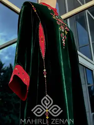 Türkmen fasonlar pombarh fasonlar Fasonlar 2025 fasonlar fason moda modalar Bezen bezen Türkmen fasonlar 2026 Türkmen fasonlar 2025 Türkmen fasonlar 2024 Türkmen fasonlar 2023 turkmenistan türkmenistan turkmen türkmen ashgabat  asgabat aşgabat balkan mary lebap dashoguz dasoguz daşoguz pombarh ponbarhat gulyupek gülýüpek stapel ştapel Gralan Çüýdeşen Abaýa Gadymy Krep Gurultaý 	Keteni Ýüpek Şifon Gipýur Lyon Welwet Atlas Kaşemir Streýç Suzana Ştapel Gülýüpek Pombarh Ýupka Gursakça Aksesuarlar Palto Penjek Okuw eşik Fata Sport eşik Uniforma Nakidka Öýme Şarf kompýuter ýaka ýaglyk Arenda köýnek 2nji el köýnek Taýyn köýnek Matalar Milli lybas milli lybaslar Toý köýnek Toý köýnekler toy koynek toy koynekler gundelik koynekler Gündelik	 
 köýnekler fata koynek Modern taze fason Eskiz koynektm turkmenkoynek türkmenkoynek fason moda moda fasonlar Iş eşik el iş	sada	ýakaly ýakasyz	keşdeli biserli	ýeňli giň nagyşly ýüregi açyk stoýka ýaka ýanly kombinasiýa 	zerli üsti aşak guşakly seçekli gysga ýeňli Keteni, Panbarhat (Pombarh) Toý köýnek el iş, sada  Ak, Gyzyl, Sary, Goýy-ýaşyl