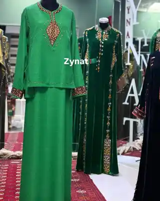 Türkmen fasonlar pombarh fasonlar Fasonlar 2025 fasonlar fason moda modalar Bezen bezen Türkmen fasonlar 2026 Türkmen fasonlar 2025 Türkmen fasonlar 2024 Türkmen fasonlar 2023 turkmenistan türkmenistan turkmen türkmen ashgabat  asgabat aşgabat balkan mary lebap dashoguz dasoguz daşoguz pombarh ponbarhat gulyupek gülýüpek stapel ştapel Gralan Çüýdeşen Abaýa Gadymy Krep Gurultaý 	Keteni Ýüpek Şifon Gipýur Lyon Welwet Atlas Kaşemir Streýç Suzana Ştapel Gülýüpek Pombarh Ýupka Gursakça Aksesuarlar Palto Penjek Okuw eşik Fata Sport eşik Uniforma Nakidka Öýme Şarf kompýuter ýaka ýaglyk Arenda köýnek 2nji el köýnek Taýyn köýnek Matalar Milli lybas milli lybaslar Toý köýnek Toý köýnekler toy koynek toy koynekler gundelik koynekler Gündelik	 
 köýnekler fata koynek Modern taze fason Eskiz koynektm turkmenkoynek türkmenkoynek fason moda moda fasonlar Iş eşik el iş	sada	ýakaly ýakasyz	keşdeli biserli	ýeňli giň nagyşly ýüregi açyk stoýka ýaka ýanly kombinasiýa 	zerli üsti aşak guşakly seçekli gysga ýeňli Panbarhat (Pombarh), Lyon, Keteni Toý köýnek el iş, keşdeli, ýakaly, ýeňli, kombinasiýa, üsti aşak, nagyşly 26-35, 35+ Goýy-gyzyl, Goýy-ýaşyl yaz, gysh