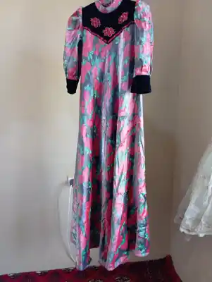 Türkmen fasonlar pombarh fasonlar Fasonlar 2025 fasonlar fason moda modalar Bezen bezen Türkmen fasonlar 2026 Türkmen fasonlar 2025 Türkmen fasonlar 2024 Türkmen fasonlar 2023 turkmenistan türkmenistan turkmen türkmen ashgabat  asgabat aşgabat balkan mary lebap dashoguz dasoguz daşoguz pombarh ponbarhat gulyupek gülýüpek stapel ştapel Gralan Çüýdeşen Abaýa Gadymy Krep Gurultaý 	Keteni Ýüpek Şifon Gipýur Lyon Welwet Atlas Kaşemir Streýç Suzana Ştapel Gülýüpek Pombarh Ýupka Gursakça Aksesuarlar Palto Penjek Okuw eşik Fata Sport eşik Uniforma Nakidka Öýme Şarf kompýuter ýaka ýaglyk Arenda köýnek 2nji el köýnek Taýyn köýnek Matalar Milli lybas milli lybaslar Toý köýnek Toý köýnekler toy koynek toy koynekler gundelik koynekler Gündelik	 
 köýnekler fata koynek Modern taze fason Eskiz koynektm turkmenkoynek türkmenkoynek fason moda moda fasonlar Iş eşik el iş	sada	ýakaly ýakasyz	keşdeli biserli	ýeňli giň nagyşly ýüregi açyk stoýka ýaka ýanly kombinasiýa 	zerli üsti aşak guşakly seçekli gysga ýeňli 