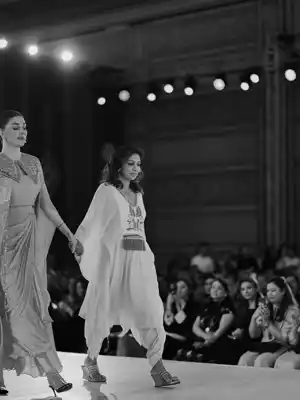 Türkmen fasonlar pombarh fasonlar Fasonlar 2025 fasonlar fason moda modalar Bezen bezen Türkmen fasonlar 2026 Türkmen fasonlar 2025 Türkmen fasonlar 2024 Türkmen fasonlar 2023 turkmenistan türkmenistan turkmen türkmen ashgabat  asgabat aşgabat balkan mary lebap dashoguz dasoguz daşoguz pombarh ponbarhat gulyupek gülýüpek stapel ştapel Gralan Çüýdeşen Abaýa Gadymy Krep Gurultaý 	Keteni Ýüpek Şifon Gipýur Lyon Welwet Atlas Kaşemir Streýç Suzana Ştapel Gülýüpek Pombarh Ýupka Gursakça Aksesuarlar Palto Penjek Okuw eşik Fata Sport eşik Uniforma Nakidka Öýme Şarf kompýuter ýaka ýaglyk Arenda köýnek 2nji el köýnek Taýyn köýnek Matalar Milli lybas milli lybaslar Toý köýnek Toý köýnekler toy koynek toy koynekler gundelik koynekler Gündelik	 
 köýnekler fata koynek Modern taze fason Eskiz koynektm turkmenkoynek türkmenkoynek fason moda moda fasonlar Iş eşik el iş	sada	ýakaly ýakasyz	keşdeli biserli	ýeňli giň nagyşly ýüregi açyk stoýka ýaka ýanly kombinasiýa 	zerli üsti aşak guşakly seçekli gysga ýeňli Modern TürkmenTextile Expo 2025 12-16, 17-25, 26-35, 35+  yaz, tomus, guyz, gysh