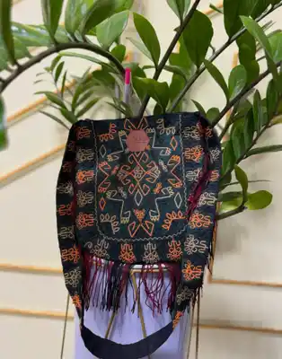 Türkmen fasonlar pombarh fasonlar Fasonlar 2025 fasonlar fason moda modalar Bezen bezen Türkmen fasonlar 2026 Türkmen fasonlar 2025 Türkmen fasonlar 2024 Türkmen fasonlar 2023 turkmenistan türkmenistan turkmen türkmen ashgabat  asgabat aşgabat balkan mary lebap dashoguz dasoguz daşoguz pombarh ponbarhat gulyupek gülýüpek stapel ştapel Gralan Çüýdeşen Abaýa Gadymy Krep Gurultaý 	Keteni Ýüpek Şifon Gipýur Lyon Welwet Atlas Kaşemir Streýç Suzana Ştapel Gülýüpek Pombarh Ýupka Gursakça Aksesuarlar Palto Penjek Okuw eşik Fata Sport eşik Uniforma Nakidka Öýme Şarf kompýuter ýaka ýaglyk Arenda köýnek 2nji el köýnek Taýyn köýnek Matalar Milli lybas milli lybaslar Toý köýnek Toý köýnekler toy koynek toy koynekler gundelik koynekler Gündelik	 
 köýnekler fata koynek Modern taze fason Eskiz koynektm turkmenkoynek türkmenkoynek fason moda moda fasonlar Iş eşik el iş	sada	ýakaly ýakasyz	keşdeli biserli	ýeňli giň nagyşly ýüregi açyk stoýka ýaka ýanly kombinasiýa 	zerli üsti aşak guşakly seçekli gysga ýeňli 