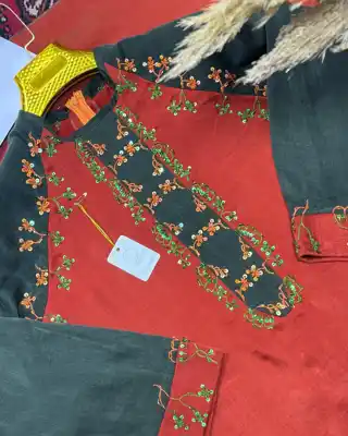 Türkmen fasonlar pombarh fasonlar Fasonlar 2025 fasonlar fason moda modalar Bezen bezen Türkmen fasonlar 2026 Türkmen fasonlar 2025 Türkmen fasonlar 2024 Türkmen fasonlar 2023 turkmenistan türkmenistan turkmen türkmen ashgabat  asgabat aşgabat balkan mary lebap dashoguz dasoguz daşoguz pombarh ponbarhat gulyupek gülýüpek stapel ştapel Gralan Çüýdeşen Abaýa Gadymy Krep Gurultaý 	Keteni Ýüpek Şifon Gipýur Lyon Welwet Atlas Kaşemir Streýç Suzana Ştapel Gülýüpek Pombarh Ýupka Gursakça Aksesuarlar Palto Penjek Okuw eşik Fata Sport eşik Uniforma Nakidka Öýme Şarf kompýuter ýaka ýaglyk Arenda köýnek 2nji el köýnek Taýyn köýnek Matalar Milli lybas milli lybaslar Toý köýnek Toý köýnekler toy koynek toy koynekler gundelik koynekler Gündelik	 
 köýnekler fata koynek Modern taze fason Eskiz koynektm turkmenkoynek türkmenkoynek fason moda moda fasonlar Iş eşik el iş	sada	ýakaly ýakasyz	keşdeli biserli	ýeňli giň nagyşly ýüregi açyk stoýka ýaka ýanly kombinasiýa 	zerli üsti aşak guşakly seçekli gysga ýeňli Gülýüpek Toý köýnek el iş, ýakaly  Goýy-gyzyl, Goýy-çal