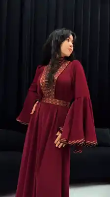 Türkmen fasonlar pombarh fasonlar Fasonlar 2025 fasonlar fason moda modalar Bezen bezen Türkmen fasonlar 2026 Türkmen fasonlar 2025 Türkmen fasonlar 2024 Türkmen fasonlar 2023 turkmenistan türkmenistan turkmen türkmen ashgabat  asgabat aşgabat balkan mary lebap dashoguz dasoguz daşoguz pombarh ponbarhat gulyupek gülýüpek stapel ştapel Gralan Çüýdeşen Abaýa Gadymy Krep Gurultaý 	Keteni Ýüpek Şifon Gipýur Lyon Welwet Atlas Kaşemir Streýç Suzana Ştapel Gülýüpek Pombarh Ýupka Gursakça Aksesuarlar Palto Penjek Okuw eşik Fata Sport eşik Uniforma Nakidka Öýme Şarf kompýuter ýaka ýaglyk Arenda köýnek 2nji el köýnek Taýyn köýnek Matalar Milli lybas milli lybaslar Toý köýnek Toý köýnekler toy koynek toy koynekler gundelik koynekler Gündelik	 
 köýnekler fata koynek Modern taze fason Eskiz koynektm turkmenkoynek türkmenkoynek fason moda moda fasonlar Iş eşik el iş	sada	ýakaly ýakasyz	keşdeli biserli	ýeňli giň nagyşly ýüregi açyk stoýka ýaka ýanly kombinasiýa 	zerli üsti aşak guşakly seçekli gysga ýeňli Ýüpek, Gülýüpek Toý köýnek el iş, ýakaly, ýeňli 17-25, 26-35 Goýy-gyzyl, Gyzyl yaz, tomus Taýyn köýnek