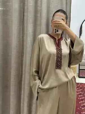 Türkmen fasonlar pombarh fasonlar Fasonlar 2025 fasonlar fason moda modalar Bezen bezen Türkmen fasonlar 2026 Türkmen fasonlar 2025 Türkmen fasonlar 2024 Türkmen fasonlar 2023 turkmenistan türkmenistan turkmen türkmen ashgabat  asgabat aşgabat balkan mary lebap dashoguz dasoguz daşoguz pombarh ponbarhat gulyupek gülýüpek stapel ştapel Gralan Çüýdeşen Abaýa Gadymy Krep Gurultaý 	Keteni Ýüpek Şifon Gipýur Lyon Welwet Atlas Kaşemir Streýç Suzana Ştapel Gülýüpek Pombarh Ýupka Gursakça Aksesuarlar Palto Penjek Okuw eşik Fata Sport eşik Uniforma Nakidka Öýme Şarf kompýuter ýaka ýaglyk Arenda köýnek 2nji el köýnek Taýyn köýnek Matalar Milli lybas milli lybaslar Toý köýnek Toý köýnekler toy koynek toy koynekler gundelik koynekler Gündelik	 
 köýnekler fata koynek Modern taze fason Eskiz koynektm turkmenkoynek türkmenkoynek fason moda moda fasonlar Iş eşik el iş	sada	ýakaly ýakasyz	keşdeli biserli	ýeňli giň nagyşly ýüregi açyk stoýka ýaka ýanly kombinasiýa 	zerli üsti aşak guşakly seçekli gysga ýeňli Modern ýakaly, ýeňli, giň, üsti aşak 17-25, 26-35 Kümüş yaz, tomus, guyz