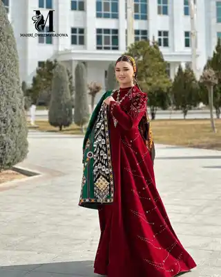 Türkmen fasonlar pombarh fasonlar Fasonlar 2025 fasonlar fason moda modalar Bezen bezen Türkmen fasonlar 2026 Türkmen fasonlar 2025 Türkmen fasonlar 2024 Türkmen fasonlar 2023 turkmenistan türkmenistan turkmen türkmen ashgabat  asgabat aşgabat balkan mary lebap dashoguz dasoguz daşoguz pombarh ponbarhat gulyupek gülýüpek stapel ştapel Gralan Çüýdeşen Abaýa Gadymy Krep Gurultaý 	Keteni Ýüpek Şifon Gipýur Lyon Welwet Atlas Kaşemir Streýç Suzana Ştapel Gülýüpek Pombarh Ýupka Gursakça Aksesuarlar Palto Penjek Okuw eşik Fata Sport eşik Uniforma Nakidka Öýme Şarf kompýuter ýaka ýaglyk Arenda köýnek 2nji el köýnek Taýyn köýnek Matalar Milli lybas milli lybaslar Toý köýnek Toý köýnekler toy koynek toy koynekler gundelik koynekler Gündelik	 
 köýnekler fata koynek Modern taze fason Eskiz koynektm turkmenkoynek türkmenkoynek fason moda moda fasonlar Iş eşik el iş	sada	ýakaly ýakasyz	keşdeli biserli	ýeňli giň nagyşly ýüregi açyk stoýka ýaka ýanly kombinasiýa 	zerli üsti aşak guşakly seçekli gysga ýeňli Panbarhat (Pombarh) Toý köýnek, Milli lybas el iş, keşdeli, ýakasyz, biserli, ýeňli, giň, kombinasiýa, nagyşly 26-35, 35+ Gyzyl gysh