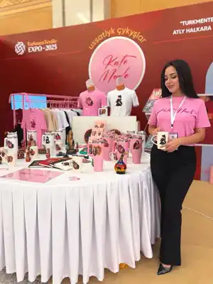 Türkmen fasonlar pombarh fasonlar Fasonlar 2025 fasonlar fason moda modalar Bezen bezen Türkmen fasonlar 2026 Türkmen fasonlar 2025 Türkmen fasonlar 2024 Türkmen fasonlar 2023 turkmenistan türkmenistan turkmen türkmen ashgabat  asgabat aşgabat balkan mary lebap dashoguz dasoguz daşoguz pombarh ponbarhat gulyupek gülýüpek stapel ştapel Gralan Çüýdeşen Abaýa Gadymy Krep Gurultaý 	Keteni Ýüpek Şifon Gipýur Lyon Welwet Atlas Kaşemir Streýç Suzana Ştapel Gülýüpek Pombarh Ýupka Gursakça Aksesuarlar Palto Penjek Okuw eşik Fata Sport eşik Uniforma Nakidka Öýme Şarf kompýuter ýaka ýaglyk Arenda köýnek 2nji el köýnek Taýyn köýnek Matalar Milli lybas milli lybaslar Toý köýnek Toý köýnekler toy koynek toy koynekler gundelik koynekler Gündelik	 
 köýnekler fata koynek Modern taze fason Eskiz koynektm turkmenkoynek türkmenkoynek fason moda moda fasonlar Iş eşik el iş	sada	ýakaly ýakasyz	keşdeli biserli	ýeňli giň nagyşly ýüregi açyk stoýka ýaka ýanly kombinasiýa 	zerli üsti aşak guşakly seçekli gysga ýeňli Modern TürkmenTextile Expo 2025