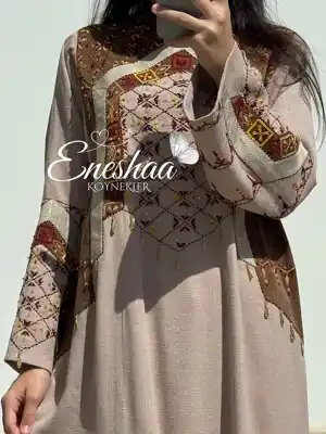 Türkmen fasonlar pombarh fasonlar Fasonlar 2025 fasonlar fason moda modalar Bezen bezen Türkmen fasonlar 2026 Türkmen fasonlar 2025 Türkmen fasonlar 2024 Türkmen fasonlar 2023 turkmenistan türkmenistan turkmen türkmen ashgabat  asgabat aşgabat balkan mary lebap dashoguz dasoguz daşoguz pombarh ponbarhat gulyupek gülýüpek stapel ştapel Gralan Çüýdeşen Abaýa Gadymy Krep Gurultaý 	Keteni Ýüpek Şifon Gipýur Lyon Welwet Atlas Kaşemir Streýç Suzana Ştapel Gülýüpek Pombarh Ýupka Gursakça Aksesuarlar Palto Penjek Okuw eşik Fata Sport eşik Uniforma Nakidka Öýme Şarf kompýuter ýaka ýaglyk Arenda köýnek 2nji el köýnek Taýyn köýnek Matalar Milli lybas milli lybaslar Toý köýnek Toý köýnekler toy koynek toy koynekler gundelik koynekler Gündelik	 
 köýnekler fata koynek Modern taze fason Eskiz koynektm turkmenkoynek türkmenkoynek fason moda moda fasonlar Iş eşik el iş	sada	ýakaly ýakasyz	keşdeli biserli	ýeňli giň nagyşly ýüregi açyk stoýka ýaka ýanly kombinasiýa 	zerli üsti aşak guşakly seçekli gysga ýeňli 