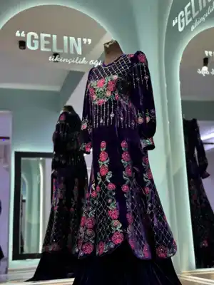 Türkmen fasonlar pombarh fasonlar Fasonlar 2025 fasonlar fason moda modalar Bezen bezen Türkmen fasonlar 2026 Türkmen fasonlar 2025 Türkmen fasonlar 2024 Türkmen fasonlar 2023 turkmenistan türkmenistan turkmen türkmen ashgabat  asgabat aşgabat balkan mary lebap dashoguz dasoguz daşoguz pombarh ponbarhat gulyupek gülýüpek stapel ştapel Gralan Çüýdeşen Abaýa Gadymy Krep Gurultaý 	Keteni Ýüpek Şifon Gipýur Lyon Welwet Atlas Kaşemir Streýç Suzana Ştapel Gülýüpek Pombarh Ýupka Gursakça Aksesuarlar Palto Penjek Okuw eşik Fata Sport eşik Uniforma Nakidka Öýme Şarf kompýuter ýaka ýaglyk Arenda köýnek 2nji el köýnek Taýyn köýnek Matalar Milli lybas milli lybaslar Toý köýnek Toý köýnekler toy koynek toy koynekler gundelik koynekler Gündelik	 
 köýnekler fata koynek Modern taze fason Eskiz koynektm turkmenkoynek türkmenkoynek fason moda moda fasonlar Iş eşik el iş	sada	ýakaly ýakasyz	keşdeli biserli	ýeňli giň nagyşly ýüregi açyk stoýka ýaka ýanly kombinasiýa 	zerli üsti aşak guşakly seçekli gysga ýeňli Panbarhat (Pombarh) Toý köýnek el iş, keşdeli, ýakaly, biserli, ýeňli 17-25 Benewşe