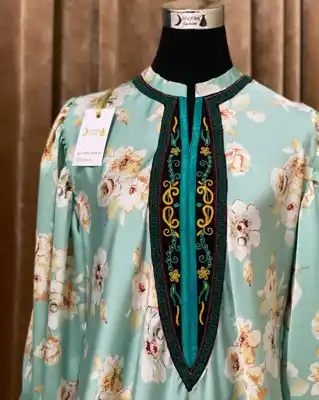 Türkmen fasonlar pombarh fasonlar Fasonlar 2025 fasonlar fason moda modalar Bezen bezen Türkmen fasonlar 2026 Türkmen fasonlar 2025 Türkmen fasonlar 2024 Türkmen fasonlar 2023 turkmenistan türkmenistan turkmen türkmen ashgabat  asgabat aşgabat balkan mary lebap dashoguz dasoguz daşoguz pombarh ponbarhat gulyupek gülýüpek stapel ştapel Gralan Çüýdeşen Abaýa Gadymy Krep Gurultaý 	Keteni Ýüpek Şifon Gipýur Lyon Welwet Atlas Kaşemir Streýç Suzana Ştapel Gülýüpek Pombarh Ýupka Gursakça Aksesuarlar Palto Penjek Okuw eşik Fata Sport eşik Uniforma Nakidka Öýme Şarf kompýuter ýaka ýaglyk Arenda köýnek 2nji el köýnek Taýyn köýnek Matalar Milli lybas milli lybaslar Toý köýnek Toý köýnekler toy koynek toy koynekler gundelik koynekler Gündelik	 
 köýnekler fata koynek Modern taze fason Eskiz koynektm turkmenkoynek türkmenkoynek fason moda moda fasonlar Iş eşik el iş	sada	ýakaly ýakasyz	keşdeli biserli	ýeňli giň nagyşly ýüregi açyk stoýka ýaka ýanly kombinasiýa 	zerli üsti aşak guşakly seçekli gysga ýeňli Ýüpek Gündelik stoýka ýaka 17-25, 26-35 Ýaşyl yaz, tomus, guyz