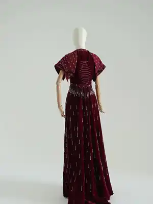 Türkmen fasonlar pombarh fasonlar Fasonlar 2025 fasonlar fason moda modalar Bezen bezen Türkmen fasonlar 2026 Türkmen fasonlar 2025 Türkmen fasonlar 2024 Türkmen fasonlar 2023 turkmenistan türkmenistan turkmen türkmen ashgabat  asgabat aşgabat balkan mary lebap dashoguz dasoguz daşoguz pombarh ponbarhat gulyupek gülýüpek stapel ştapel Gralan Çüýdeşen Abaýa Gadymy Krep Gurultaý 	Keteni Ýüpek Şifon Gipýur Lyon Welwet Atlas Kaşemir Streýç Suzana Ştapel Gülýüpek Pombarh Ýupka Gursakça Aksesuarlar Palto Penjek Okuw eşik Fata Sport eşik Uniforma Nakidka Öýme Şarf kompýuter ýaka ýaglyk Arenda köýnek 2nji el köýnek Taýyn köýnek Matalar Milli lybas milli lybaslar Toý köýnek Toý köýnekler toy koynek toy koynekler gundelik koynekler Gündelik	 
 köýnekler fata koynek Modern taze fason Eskiz koynektm turkmenkoynek türkmenkoynek fason moda moda fasonlar Iş eşik el iş	sada	ýakaly ýakasyz	keşdeli biserli	ýeňli giň nagyşly ýüregi açyk stoýka ýaka ýanly kombinasiýa 	zerli üsti aşak guşakly seçekli gysga ýeňli Panbarhat (Pombarh) Toý köýnek, Modern el iş, ýakasyz, gysga ýeňli, giň 26-35 Goýy-gyzyl tomus, guyz Taýyn köýnek