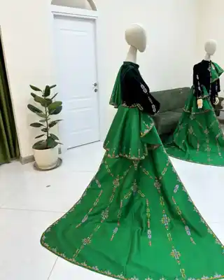 Türkmen fasonlar pombarh fasonlar Fasonlar 2025 fasonlar fason moda modalar Bezen bezen Türkmen fasonlar 2026 Türkmen fasonlar 2025 Türkmen fasonlar 2024 Türkmen fasonlar 2023 turkmenistan türkmenistan turkmen türkmen ashgabat  asgabat aşgabat balkan mary lebap dashoguz dasoguz daşoguz pombarh ponbarhat gulyupek gülýüpek stapel ştapel Gralan Çüýdeşen Abaýa Gadymy Krep Gurultaý 	Keteni Ýüpek Şifon Gipýur Lyon Welwet Atlas Kaşemir Streýç Suzana Ştapel Gülýüpek Pombarh Ýupka Gursakça Aksesuarlar Palto Penjek Okuw eşik Fata Sport eşik Uniforma Nakidka Öýme Şarf kompýuter ýaka ýaglyk Arenda köýnek 2nji el köýnek Taýyn köýnek Matalar Milli lybas milli lybaslar Toý köýnek Toý köýnekler toy koynek toy koynekler gundelik koynekler Gündelik	 
 köýnekler fata koynek Modern taze fason Eskiz koynektm turkmenkoynek türkmenkoynek fason moda moda fasonlar Iş eşik el iş	sada	ýakaly ýakasyz	keşdeli biserli	ýeňli giň nagyşly ýüregi açyk stoýka ýaka ýanly kombinasiýa 	zerli üsti aşak guşakly seçekli gysga ýeňli Panbarhat (Pombarh) Toý köýnek el iş, ýakasyz, ýeňli, nagyşly 17-25, 26-35 Ýaşyl, Goýy-ýaşyl