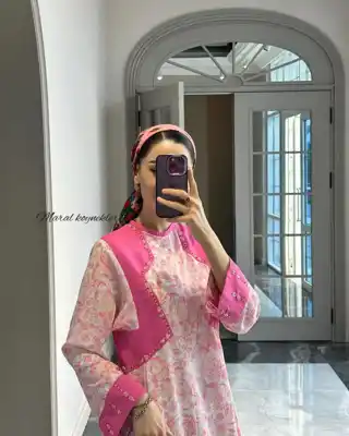 Türkmen fasonlar pombarh fasonlar Fasonlar 2025 fasonlar fason moda modalar Bezen bezen Türkmen fasonlar 2026 Türkmen fasonlar 2025 Türkmen fasonlar 2024 Türkmen fasonlar 2023 turkmenistan türkmenistan turkmen türkmen ashgabat  asgabat aşgabat balkan mary lebap dashoguz dasoguz daşoguz pombarh ponbarhat gulyupek gülýüpek stapel ştapel Gralan Çüýdeşen Abaýa Gadymy Krep Gurultaý 	Keteni Ýüpek Şifon Gipýur Lyon Welwet Atlas Kaşemir Streýç Suzana Ştapel Gülýüpek Pombarh Ýupka Gursakça Aksesuarlar Palto Penjek Okuw eşik Fata Sport eşik Uniforma Nakidka Öýme Şarf kompýuter ýaka ýaglyk Arenda köýnek 2nji el köýnek Taýyn köýnek Matalar Milli lybas milli lybaslar Toý köýnek Toý köýnekler toy koynek toy koynekler gundelik koynekler Gündelik	 
 köýnekler fata koynek Modern taze fason Eskiz koynektm turkmenkoynek türkmenkoynek fason moda moda fasonlar Iş eşik el iş	sada	ýakaly ýakasyz	keşdeli biserli	ýeňli giň nagyşly ýüregi açyk stoýka ýaka ýanly kombinasiýa 	zerli üsti aşak guşakly seçekli gysga ýeňli Ştapel Gündelik el iş, sada, ýakasyz, ýanly, ýeňli 12-16, 17-25, 26-35 Bežewyý, Gülgüne