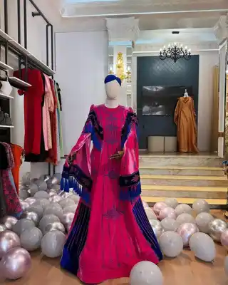 Türkmen fasonlar pombarh fasonlar Fasonlar 2025 fasonlar fason moda modalar Bezen bezen Türkmen fasonlar 2026 Türkmen fasonlar 2025 Türkmen fasonlar 2024 Türkmen fasonlar 2023 turkmenistan türkmenistan turkmen türkmen ashgabat  asgabat aşgabat balkan mary lebap dashoguz dasoguz daşoguz pombarh ponbarhat gulyupek gülýüpek stapel ştapel Gralan Çüýdeşen Abaýa Gadymy Krep Gurultaý 	Keteni Ýüpek Şifon Gipýur Lyon Welwet Atlas Kaşemir Streýç Suzana Ştapel Gülýüpek Pombarh Ýupka Gursakça Aksesuarlar Palto Penjek Okuw eşik Fata Sport eşik Uniforma Nakidka Öýme Şarf kompýuter ýaka ýaglyk Arenda köýnek 2nji el köýnek Taýyn köýnek Matalar Milli lybas milli lybaslar Toý köýnek Toý köýnekler toy koynek toy koynekler gundelik koynekler Gündelik	 
 köýnekler fata koynek Modern taze fason Eskiz koynektm turkmenkoynek türkmenkoynek fason moda moda fasonlar Iş eşik el iş	sada	ýakaly ýakasyz	keşdeli biserli	ýeňli giň nagyşly ýüregi açyk stoýka ýaka ýanly kombinasiýa 	zerli üsti aşak guşakly seçekli gysga ýeňli Ýüpek, Panbarhat (Pombarh) Toý köýnek, Milli lybas el iş, keşdeli, ýakaly, biserli, ýeňli, giň, kombinasiýa, nagyşly, seçekli 26-35, 35+ Goýy-gyzyl, Gyzyl, Mämişi, Goňur, Altyn