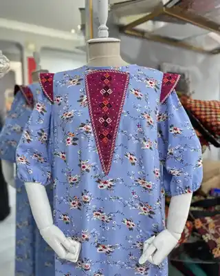 Türkmen fasonlar pombarh fasonlar Fasonlar 2025 fasonlar fason moda modalar Bezen bezen Türkmen fasonlar 2026 Türkmen fasonlar 2025 Türkmen fasonlar 2024 Türkmen fasonlar 2023 turkmenistan türkmenistan turkmen türkmen ashgabat  asgabat aşgabat balkan mary lebap dashoguz dasoguz daşoguz pombarh ponbarhat gulyupek gülýüpek stapel ştapel Gralan Çüýdeşen Abaýa Gadymy Krep Gurultaý 	Keteni Ýüpek Şifon Gipýur Lyon Welwet Atlas Kaşemir Streýç Suzana Ştapel Gülýüpek Pombarh Ýupka Gursakça Aksesuarlar Palto Penjek Okuw eşik Fata Sport eşik Uniforma Nakidka Öýme Şarf kompýuter ýaka ýaglyk Arenda köýnek 2nji el köýnek Taýyn köýnek Matalar Milli lybas milli lybaslar Toý köýnek Toý köýnekler toy koynek toy koynekler gundelik koynekler Gündelik	 
 köýnekler fata koynek Modern taze fason Eskiz koynektm turkmenkoynek türkmenkoynek fason moda moda fasonlar Iş eşik el iş	sada	ýakaly ýakasyz	keşdeli biserli	ýeňli giň nagyşly ýüregi açyk stoýka ýaka ýanly kombinasiýa 	zerli üsti aşak guşakly seçekli gysga ýeňli Ştapel Gündelik sada  Gara, Gök, Ýaşyl, Benewşe, Goýy-gök, Goýy-ýaşyl, Altyn  Taýyn köýnek