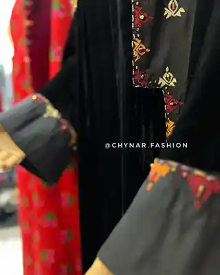 Türkmen fasonlar pombarh fasonlar Fasonlar 2025 fasonlar fason moda modalar Bezen bezen Türkmen fasonlar 2026 Türkmen fasonlar 2025 Türkmen fasonlar 2024 Türkmen fasonlar 2023 turkmenistan türkmenistan turkmen türkmen ashgabat  asgabat aşgabat balkan mary lebap dashoguz dasoguz daşoguz pombarh ponbarhat gulyupek gülýüpek stapel ştapel Gralan Çüýdeşen Abaýa Gadymy Krep Gurultaý 	Keteni Ýüpek Şifon Gipýur Lyon Welwet Atlas Kaşemir Streýç Suzana Ştapel Gülýüpek Pombarh Ýupka Gursakça Aksesuarlar Palto Penjek Okuw eşik Fata Sport eşik Uniforma Nakidka Öýme Şarf kompýuter ýaka ýaglyk Arenda köýnek 2nji el köýnek Taýyn köýnek Matalar Milli lybas milli lybaslar Toý köýnek Toý köýnekler toy koynek toy koynekler gundelik koynekler Gündelik	 
 köýnekler fata koynek Modern taze fason Eskiz koynektm turkmenkoynek türkmenkoynek fason moda moda fasonlar Iş eşik el iş	sada	ýakaly ýakasyz	keşdeli biserli	ýeňli giň nagyşly ýüregi açyk stoýka ýaka ýanly kombinasiýa 	zerli üsti aşak guşakly seçekli gysga ýeňli Panbarhat (Pombarh) Toý köýnek, Gündelik el iş, keşdeli, sada, ýakaly, ýeňli, giň 17-25, 26-35 Gara, Gyzyl