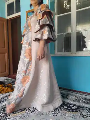 Türkmen fasonlar pombarh fasonlar Fasonlar 2025 fasonlar fason moda modalar Bezen bezen Türkmen fasonlar 2026 Türkmen fasonlar 2025 Türkmen fasonlar 2024 Türkmen fasonlar 2023 turkmenistan türkmenistan turkmen türkmen ashgabat  asgabat aşgabat balkan mary lebap dashoguz dasoguz daşoguz pombarh ponbarhat gulyupek gülýüpek stapel ştapel Gralan Çüýdeşen Abaýa Gadymy Krep Gurultaý 	Keteni Ýüpek Şifon Gipýur Lyon Welwet Atlas Kaşemir Streýç Suzana Ştapel Gülýüpek Pombarh Ýupka Gursakça Aksesuarlar Palto Penjek Okuw eşik Fata Sport eşik Uniforma Nakidka Öýme Şarf kompýuter ýaka ýaglyk Arenda köýnek 2nji el köýnek Taýyn köýnek Matalar Milli lybas milli lybaslar Toý köýnek Toý köýnekler toy koynek toy koynekler gundelik koynekler Gündelik	 
 köýnekler fata koynek Modern taze fason Eskiz koynektm turkmenkoynek türkmenkoynek fason moda moda fasonlar Iş eşik el iş	sada	ýakaly ýakasyz	keşdeli biserli	ýeňli giň nagyşly ýüregi açyk stoýka ýaka ýanly kombinasiýa 	zerli üsti aşak guşakly seçekli gysga ýeňli Parça Toý köýnek el iş, ýakasyz, gysga ýeňli, giň, kombinasiýa, gaş 26-35 Bežewyý, Kümüş yaz, tomus, guyz 2nji el