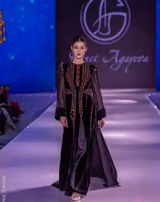 Türkmen fasonlar pombarh fasonlar Fasonlar 2025 fasonlar fason moda modalar Bezen bezen Türkmen fasonlar 2026 Türkmen fasonlar 2025 Türkmen fasonlar 2024 Türkmen fasonlar 2023 turkmenistan türkmenistan turkmen türkmen ashgabat  asgabat aşgabat balkan mary lebap dashoguz dasoguz daşoguz pombarh ponbarhat gulyupek gülýüpek stapel ştapel Gralan Çüýdeşen Abaýa Gadymy Krep Gurultaý 	Keteni Ýüpek Şifon Gipýur Lyon Welwet Atlas Kaşemir Streýç Suzana Ştapel Gülýüpek Pombarh Ýupka Gursakça Aksesuarlar Palto Penjek Okuw eşik Fata Sport eşik Uniforma Nakidka Öýme Şarf kompýuter ýaka ýaglyk Arenda köýnek 2nji el köýnek Taýyn köýnek Matalar Milli lybas milli lybaslar Toý köýnek Toý köýnekler toy koynek toy koynekler gundelik koynekler Gündelik	 
 köýnekler fata koynek Modern taze fason Eskiz koynektm turkmenkoynek türkmenkoynek fason moda moda fasonlar Iş eşik el iş	sada	ýakaly ýakasyz	keşdeli biserli	ýeňli giň nagyşly ýüregi açyk stoýka ýaka ýanly kombinasiýa 	zerli üsti aşak guşakly seçekli gysga ýeňli Şifon, Panbarhat (Pombarh) Toý köýnek, Milli lybas, Modern el iş, keşdeli, ýakaly, ýeňli, giň, kombinasiýa, nagyşly 26-35 Gara, #4B2C75 yaz, tomus, guyz, gysh