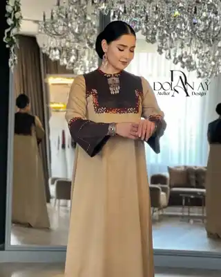 Türkmen fasonlar pombarh fasonlar Fasonlar 2025 fasonlar fason moda modalar Bezen bezen Türkmen fasonlar 2026 Türkmen fasonlar 2025 Türkmen fasonlar 2024 Türkmen fasonlar 2023 turkmenistan türkmenistan turkmen türkmen ashgabat  asgabat aşgabat balkan mary lebap dashoguz dasoguz daşoguz pombarh ponbarhat gulyupek gülýüpek stapel ştapel Gralan Çüýdeşen Abaýa Gadymy Krep Gurultaý 	Keteni Ýüpek Şifon Gipýur Lyon Welwet Atlas Kaşemir Streýç Suzana Ştapel Gülýüpek Pombarh Ýupka Gursakça Aksesuarlar Palto Penjek Okuw eşik Fata Sport eşik Uniforma Nakidka Öýme Şarf kompýuter ýaka ýaglyk Arenda köýnek 2nji el köýnek Taýyn köýnek Matalar Milli lybas milli lybaslar Toý köýnek Toý köýnekler toy koynek toy koynekler gundelik koynekler Gündelik	 
 köýnekler fata koynek Modern taze fason Eskiz koynektm turkmenkoynek türkmenkoynek fason moda moda fasonlar Iş eşik el iş	sada	ýakaly ýakasyz	keşdeli biserli	ýeňli giň nagyşly ýüregi açyk stoýka ýaka ýanly kombinasiýa 	zerli üsti aşak guşakly seçekli gysga ýeňli Gülýüpek Toý köýnek el iş, ýakasyz  Bežewyý, Goýy-goňur