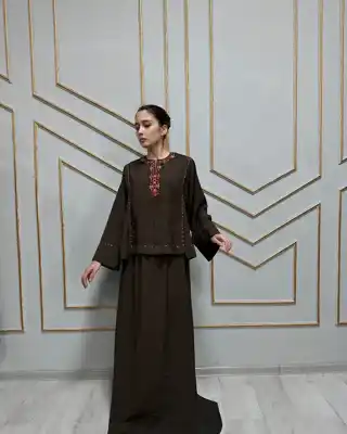 Türkmen fasonlar pombarh fasonlar Fasonlar 2025 fasonlar fason moda modalar Bezen bezen Türkmen fasonlar 2026 Türkmen fasonlar 2025 Türkmen fasonlar 2024 Türkmen fasonlar 2023 turkmenistan türkmenistan turkmen türkmen ashgabat  asgabat aşgabat balkan mary lebap dashoguz dasoguz daşoguz pombarh ponbarhat gulyupek gülýüpek stapel ştapel Gralan Çüýdeşen Abaýa Gadymy Krep Gurultaý 	Keteni Ýüpek Şifon Gipýur Lyon Welwet Atlas Kaşemir Streýç Suzana Ştapel Gülýüpek Pombarh Ýupka Gursakça Aksesuarlar Palto Penjek Okuw eşik Fata Sport eşik Uniforma Nakidka Öýme Şarf kompýuter ýaka ýaglyk Arenda köýnek 2nji el köýnek Taýyn köýnek Matalar Milli lybas milli lybaslar Toý köýnek Toý köýnekler toy koynek toy koynekler gundelik koynekler Gündelik	 
 köýnekler fata koynek Modern taze fason Eskiz koynektm turkmenkoynek türkmenkoynek fason moda moda fasonlar Iş eşik el iş	sada	ýakaly ýakasyz	keşdeli biserli	ýeňli giň nagyşly ýüregi açyk stoýka ýaka ýanly kombinasiýa 	zerli üsti aşak guşakly seçekli gysga ýeňli Gündelik sada  Ak, Çal, Gülgüne, Benewşe, Mämişi, Goýy-gök  Taýyn köýnek