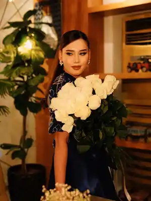 Türkmen fasonlar pombarh fasonlar Fasonlar 2025 fasonlar fason moda modalar Bezen bezen Türkmen fasonlar 2026 Türkmen fasonlar 2025 Türkmen fasonlar 2024 Türkmen fasonlar 2023 turkmenistan türkmenistan turkmen türkmen ashgabat  asgabat aşgabat balkan mary lebap dashoguz dasoguz daşoguz pombarh ponbarhat gulyupek gülýüpek stapel ştapel Gralan Çüýdeşen Abaýa Gadymy Krep Gurultaý 	Keteni Ýüpek Şifon Gipýur Lyon Welwet Atlas Kaşemir Streýç Suzana Ştapel Gülýüpek Pombarh Ýupka Gursakça Aksesuarlar Palto Penjek Okuw eşik Fata Sport eşik Uniforma Nakidka Öýme Şarf kompýuter ýaka ýaglyk Arenda köýnek 2nji el köýnek Taýyn köýnek Matalar Milli lybas milli lybaslar Toý köýnek Toý köýnekler toy koynek toy koynekler gundelik koynekler Gündelik	 
 köýnekler fata koynek Modern taze fason Eskiz koynektm turkmenkoynek türkmenkoynek fason moda moda fasonlar Iş eşik el iş	sada	ýakaly ýakasyz	keşdeli biserli	ýeňli giň nagyşly ýüregi açyk stoýka ýaka ýanly kombinasiýa 	zerli üsti aşak guşakly seçekli gysga ýeňli Panbarhat (Pombarh), Parça Toý köýnek, Modern ýakasyz, gysga ýeňli, kombinasiýa, üsti aşak 17-25, 26-35 Goýy-gök tomus