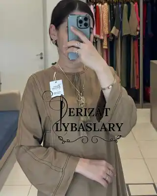 Türkmen fasonlar pombarh fasonlar Fasonlar 2025 fasonlar fason moda modalar Bezen bezen Türkmen fasonlar 2026 Türkmen fasonlar 2025 Türkmen fasonlar 2024 Türkmen fasonlar 2023 turkmenistan türkmenistan turkmen türkmen ashgabat  asgabat aşgabat balkan mary lebap dashoguz dasoguz daşoguz pombarh ponbarhat gulyupek gülýüpek stapel ştapel Gralan Çüýdeşen Abaýa Gadymy Krep Gurultaý 	Keteni Ýüpek Şifon Gipýur Lyon Welwet Atlas Kaşemir Streýç Suzana Ştapel Gülýüpek Pombarh Ýupka Gursakça Aksesuarlar Palto Penjek Okuw eşik Fata Sport eşik Uniforma Nakidka Öýme Şarf kompýuter ýaka ýaglyk Arenda köýnek 2nji el köýnek Taýyn köýnek Matalar Milli lybas milli lybaslar Toý köýnek Toý köýnekler toy koynek toy koynekler gundelik koynekler Gündelik	 
 köýnekler fata koynek Modern taze fason Eskiz koynektm turkmenkoynek türkmenkoynek fason moda moda fasonlar Iş eşik el iş	sada	ýakaly ýakasyz	keşdeli biserli	ýeňli giň nagyşly ýüregi açyk stoýka ýaka ýanly kombinasiýa 	zerli üsti aşak guşakly seçekli gysga ýeňli Lyon Toý köýnek, Modern, Gündelik sada, ýakasyz  Goýy-goňur