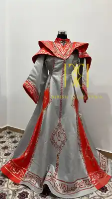 Türkmen fasonlar pombarh fasonlar Fasonlar 2025 fasonlar fason moda modalar Bezen bezen Türkmen fasonlar 2026 Türkmen fasonlar 2025 Türkmen fasonlar 2024 Türkmen fasonlar 2023 turkmenistan türkmenistan turkmen türkmen ashgabat  asgabat aşgabat balkan mary lebap dashoguz dasoguz daşoguz pombarh ponbarhat gulyupek gülýüpek stapel ştapel Gralan Çüýdeşen Abaýa Gadymy Krep Gurultaý 	Keteni Ýüpek Şifon Gipýur Lyon Welwet Atlas Kaşemir Streýç Suzana Ştapel Gülýüpek Pombarh Ýupka Gursakça Aksesuarlar Palto Penjek Okuw eşik Fata Sport eşik Uniforma Nakidka Öýme Şarf kompýuter ýaka ýaglyk Arenda köýnek 2nji el köýnek Taýyn köýnek Matalar Milli lybas milli lybaslar Toý köýnek Toý köýnekler toy koynek toy koynekler gundelik koynekler Gündelik	 
 köýnekler fata koynek Modern taze fason Eskiz koynektm turkmenkoynek türkmenkoynek fason moda moda fasonlar Iş eşik el iş	sada	ýakaly ýakasyz	keşdeli biserli	ýeňli giň nagyşly ýüregi açyk stoýka ýaka ýanly kombinasiýa 	zerli üsti aşak guşakly seçekli gysga ýeňli Suzana Toý köýnek, Modern el iş  Gyzyl, Kümüş