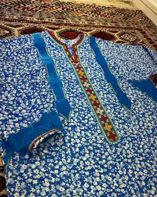 Türkmen fasonlar pombarh fasonlar Fasonlar 2025 fasonlar fason moda modalar Bezen bezen Türkmen fasonlar 2026 Türkmen fasonlar 2025 Türkmen fasonlar 2024 Türkmen fasonlar 2023 turkmenistan türkmenistan turkmen türkmen ashgabat  asgabat aşgabat balkan mary lebap dashoguz dasoguz daşoguz pombarh ponbarhat gulyupek gülýüpek stapel ştapel Gralan Çüýdeşen Abaýa Gadymy Krep Gurultaý 	Keteni Ýüpek Şifon Gipýur Lyon Welwet Atlas Kaşemir Streýç Suzana Ştapel Gülýüpek Pombarh Ýupka Gursakça Aksesuarlar Palto Penjek Okuw eşik Fata Sport eşik Uniforma Nakidka Öýme Şarf kompýuter ýaka ýaglyk Arenda köýnek 2nji el köýnek Taýyn köýnek Matalar Milli lybas milli lybaslar Toý köýnek Toý köýnekler toy koynek toy koynekler gundelik koynekler Gündelik	 
 köýnekler fata koynek Modern taze fason Eskiz koynektm turkmenkoynek türkmenkoynek fason moda moda fasonlar Iş eşik el iş	sada	ýakaly ýakasyz	keşdeli biserli	ýeňli giň nagyşly ýüregi açyk stoýka ýaka ýanly kombinasiýa 	zerli üsti aşak guşakly seçekli gysga ýeňli Ştapel Gündelik el iş  Benewşe  Taýyn köýnek