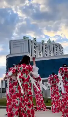 Türkmen fasonlar pombarh fasonlar Fasonlar 2025 fasonlar fason moda modalar Bezen bezen Türkmen fasonlar 2026 Türkmen fasonlar 2025 Türkmen fasonlar 2024 Türkmen fasonlar 2023 turkmenistan türkmenistan turkmen türkmen ashgabat  asgabat aşgabat balkan mary lebap dashoguz dasoguz daşoguz pombarh ponbarhat gulyupek gülýüpek stapel ştapel Gralan Çüýdeşen Abaýa Gadymy Krep Gurultaý 	Keteni Ýüpek Şifon Gipýur Lyon Welwet Atlas Kaşemir Streýç Suzana Ştapel Gülýüpek Pombarh Ýupka Gursakça Aksesuarlar Palto Penjek Okuw eşik Fata Sport eşik Uniforma Nakidka Öýme Şarf kompýuter ýaka ýaglyk Arenda köýnek 2nji el köýnek Taýyn köýnek Matalar Milli lybas milli lybaslar Toý köýnek Toý köýnekler toy koynek toy koynekler gundelik koynekler Gündelik	 
 köýnekler fata koynek Modern taze fason Eskiz koynektm turkmenkoynek türkmenkoynek fason moda moda fasonlar Iş eşik el iş	sada	ýakaly ýakasyz	keşdeli biserli	ýeňli giň nagyşly ýüregi açyk stoýka ýaka ýanly kombinasiýa 	zerli üsti aşak guşakly seçekli gysga ýeňli Şifon Gündelik sada  Bežewyý, Goýy-gyzyl, Gyzyl