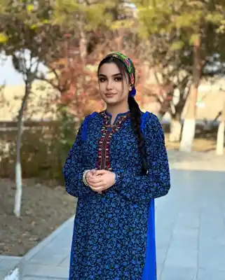 Türkmen fasonlar pombarh fasonlar Fasonlar 2025 fasonlar fason moda modalar Bezen bezen Türkmen fasonlar 2026 Türkmen fasonlar 2025 Türkmen fasonlar 2024 Türkmen fasonlar 2023 turkmenistan türkmenistan turkmen türkmen ashgabat  asgabat aşgabat balkan mary lebap dashoguz dasoguz daşoguz pombarh ponbarhat gulyupek gülýüpek stapel ştapel Gralan Çüýdeşen Abaýa Gadymy Krep Gurultaý 	Keteni Ýüpek Şifon Gipýur Lyon Welwet Atlas Kaşemir Streýç Suzana Ştapel Gülýüpek Pombarh Ýupka Gursakça Aksesuarlar Palto Penjek Okuw eşik Fata Sport eşik Uniforma Nakidka Öýme Şarf kompýuter ýaka ýaglyk Arenda köýnek 2nji el köýnek Taýyn köýnek Matalar Milli lybas milli lybaslar Toý köýnek Toý köýnekler toy koynek toy koynekler gundelik koynekler Gündelik	 
 köýnekler fata koynek Modern taze fason Eskiz koynektm turkmenkoynek türkmenkoynek fason moda moda fasonlar Iş eşik el iş	sada	ýakaly ýakasyz	keşdeli biserli	ýeňli giň nagyşly ýüregi açyk stoýka ýaka ýanly kombinasiýa 	zerli üsti aşak guşakly seçekli gysga ýeňli Ştapel Gündelik el iş, ýakaly  Goýy-gök