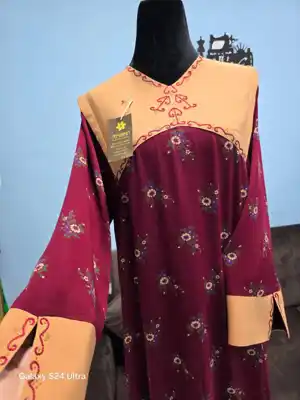 Türkmen fasonlar pombarh fasonlar Fasonlar 2025 fasonlar fason moda modalar Bezen bezen Türkmen fasonlar 2026 Türkmen fasonlar 2025 Türkmen fasonlar 2024 Türkmen fasonlar 2023 turkmenistan türkmenistan turkmen türkmen ashgabat  asgabat aşgabat balkan mary lebap dashoguz dasoguz daşoguz pombarh ponbarhat gulyupek gülýüpek stapel ştapel Gralan Çüýdeşen Abaýa Gadymy Krep Gurultaý 	Keteni Ýüpek Şifon Gipýur Lyon Welwet Atlas Kaşemir Streýç Suzana Ştapel Gülýüpek Pombarh Ýupka Gursakça Aksesuarlar Palto Penjek Okuw eşik Fata Sport eşik Uniforma Nakidka Öýme Şarf kompýuter ýaka ýaglyk Arenda köýnek 2nji el köýnek Taýyn köýnek Matalar Milli lybas milli lybaslar Toý köýnek Toý köýnekler toy koynek toy koynekler gundelik koynekler Gündelik	 
 köýnekler fata koynek Modern taze fason Eskiz koynektm turkmenkoynek türkmenkoynek fason moda moda fasonlar Iş eşik el iş	sada	ýakaly ýakasyz	keşdeli biserli	ýeňli giň nagyşly ýüregi açyk stoýka ýaka ýanly kombinasiýa 	zerli üsti aşak guşakly seçekli gysga ýeňli Ştapel Gündelik el iş, keşdeli, sada, ýakasyz, ýanly, ýeňli, giň, gaş 26-35 Goýy-gyzyl tomus Taýyn köýnek