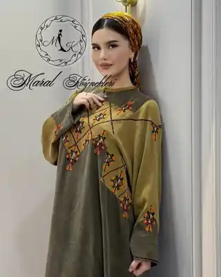 Türkmen fasonlar pombarh fasonlar Fasonlar 2025 fasonlar fason moda modalar Bezen bezen Türkmen fasonlar 2026 Türkmen fasonlar 2025 Türkmen fasonlar 2024 Türkmen fasonlar 2023 turkmenistan türkmenistan turkmen türkmen ashgabat  asgabat aşgabat balkan mary lebap dashoguz dasoguz daşoguz pombarh ponbarhat gulyupek gülýüpek stapel ştapel Gralan Çüýdeşen Abaýa Gadymy Krep Gurultaý 	Keteni Ýüpek Şifon Gipýur Lyon Welwet Atlas Kaşemir Streýç Suzana Ştapel Gülýüpek Pombarh Ýupka Gursakça Aksesuarlar Palto Penjek Okuw eşik Fata Sport eşik Uniforma Nakidka Öýme Şarf kompýuter ýaka ýaglyk Arenda köýnek 2nji el köýnek Taýyn köýnek Matalar Milli lybas milli lybaslar Toý köýnek Toý köýnekler toy koynek toy koynekler gundelik koynekler Gündelik	 
 köýnekler fata koynek Modern taze fason Eskiz koynektm turkmenkoynek türkmenkoynek fason moda moda fasonlar Iş eşik el iş	sada	ýakaly ýakasyz	keşdeli biserli	ýeňli giň nagyşly ýüregi açyk stoýka ýaka ýanly kombinasiýa 	zerli üsti aşak guşakly seçekli gysga ýeňli Gülýüpek Toý köýnek, Milli lybas el iş, keşdeli, ýakasyz, ýeňli, giň 17-25, 26-35 Haki, Altyn yaz, tomus, guyz, gysh