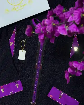 Türkmen fasonlar pombarh fasonlar Fasonlar 2025 fasonlar fason moda modalar Bezen bezen Türkmen fasonlar 2026 Türkmen fasonlar 2025 Türkmen fasonlar 2024 Türkmen fasonlar 2023 turkmenistan türkmenistan turkmen türkmen ashgabat  asgabat aşgabat balkan mary lebap dashoguz dasoguz daşoguz pombarh ponbarhat gulyupek gülýüpek stapel ştapel Gralan Çüýdeşen Abaýa Gadymy Krep Gurultaý 	Keteni Ýüpek Şifon Gipýur Lyon Welwet Atlas Kaşemir Streýç Suzana Ştapel Gülýüpek Pombarh Ýupka Gursakça Aksesuarlar Palto Penjek Okuw eşik Fata Sport eşik Uniforma Nakidka Öýme Şarf kompýuter ýaka ýaglyk Arenda köýnek 2nji el köýnek Taýyn köýnek Matalar Milli lybas milli lybaslar Toý köýnek Toý köýnekler toy koynek toy koynekler gundelik koynekler Gündelik	 
 köýnekler fata koynek Modern taze fason Eskiz koynektm turkmenkoynek türkmenkoynek fason moda moda fasonlar Iş eşik el iş	sada	ýakaly ýakasyz	keşdeli biserli	ýeňli giň nagyşly ýüregi açyk stoýka ýaka ýanly kombinasiýa 	zerli üsti aşak guşakly seçekli gysga ýeňli Ştapel  el iş, keşdeli, sada, ýakaly, ýanly, ýüregi açyk  Goýy-gyzyl