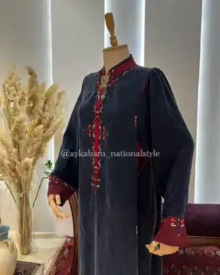 Türkmen fasonlar pombarh fasonlar Fasonlar 2025 fasonlar fason moda modalar Bezen bezen Türkmen fasonlar 2026 Türkmen fasonlar 2025 Türkmen fasonlar 2024 Türkmen fasonlar 2023 turkmenistan türkmenistan turkmen türkmen ashgabat  asgabat aşgabat balkan mary lebap dashoguz dasoguz daşoguz pombarh ponbarhat gulyupek gülýüpek stapel ştapel Gralan Çüýdeşen Abaýa Gadymy Krep Gurultaý 	Keteni Ýüpek Şifon Gipýur Lyon Welwet Atlas Kaşemir Streýç Suzana Ştapel Gülýüpek Pombarh Ýupka Gursakça Aksesuarlar Palto Penjek Okuw eşik Fata Sport eşik Uniforma Nakidka Öýme Şarf kompýuter ýaka ýaglyk Arenda köýnek 2nji el köýnek Taýyn köýnek Matalar Milli lybas milli lybaslar Toý köýnek Toý köýnekler toy koynek toy koynekler gundelik koynekler Gündelik	 
 köýnekler fata koynek Modern taze fason Eskiz koynektm turkmenkoynek türkmenkoynek fason moda moda fasonlar Iş eşik el iş	sada	ýakaly ýakasyz	keşdeli biserli	ýeňli giň nagyşly ýüregi açyk stoýka ýaka ýanly kombinasiýa 	zerli üsti aşak guşakly seçekli gysga ýeňli Gülýüpek Toý köýnek, Gündelik el iş, ýakaly  Goýy-gök