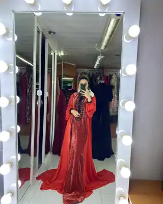 Türkmen fasonlar pombarh fasonlar Fasonlar 2025 fasonlar fason moda modalar Bezen bezen Türkmen fasonlar 2026 Türkmen fasonlar 2025 Türkmen fasonlar 2024 Türkmen fasonlar 2023 turkmenistan türkmenistan turkmen türkmen ashgabat  asgabat aşgabat balkan mary lebap dashoguz dasoguz daşoguz pombarh ponbarhat gulyupek gülýüpek stapel ştapel Gralan Çüýdeşen Abaýa Gadymy Krep Gurultaý 	Keteni Ýüpek Şifon Gipýur Lyon Welwet Atlas Kaşemir Streýç Suzana Ştapel Gülýüpek Pombarh Ýupka Gursakça Aksesuarlar Palto Penjek Okuw eşik Fata Sport eşik Uniforma Nakidka Öýme Şarf kompýuter ýaka ýaglyk Arenda köýnek 2nji el köýnek Taýyn köýnek Matalar Milli lybas milli lybaslar Toý köýnek Toý köýnekler toy koynek toy koynekler gundelik koynekler Gündelik	 
 köýnekler fata koynek Modern taze fason Eskiz koynektm turkmenkoynek türkmenkoynek fason moda moda fasonlar Iş eşik el iş	sada	ýakaly ýakasyz	keşdeli biserli	ýeňli giň nagyşly ýüregi açyk stoýka ýaka ýanly kombinasiýa 	zerli üsti aşak guşakly seçekli gysga ýeňli Şifon, Panbarhat (Pombarh) Toý köýnek ýakaly  Gyzyl