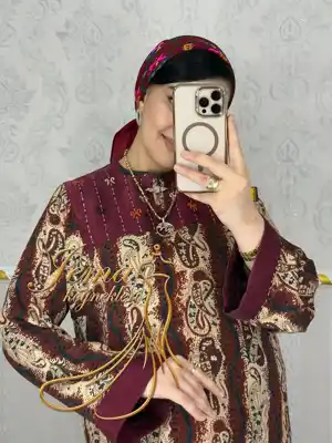 Türkmen fasonlar pombarh fasonlar Fasonlar 2025 fasonlar fason moda modalar Bezen bezen Türkmen fasonlar 2026 Türkmen fasonlar 2025 Türkmen fasonlar 2024 Türkmen fasonlar 2023 turkmenistan türkmenistan turkmen türkmen ashgabat  asgabat aşgabat balkan mary lebap dashoguz dasoguz daşoguz pombarh ponbarhat gulyupek gülýüpek stapel ştapel Gralan Çüýdeşen Abaýa Gadymy Krep Gurultaý 	Keteni Ýüpek Şifon Gipýur Lyon Welwet Atlas Kaşemir Streýç Suzana Ştapel Gülýüpek Pombarh Ýupka Gursakça Aksesuarlar Palto Penjek Okuw eşik Fata Sport eşik Uniforma Nakidka Öýme Şarf kompýuter ýaka ýaglyk Arenda köýnek 2nji el köýnek Taýyn köýnek Matalar Milli lybas milli lybaslar Toý köýnek Toý köýnekler toy koynek toy koynekler gundelik koynekler Gündelik	 
 köýnekler fata koynek Modern taze fason Eskiz koynektm turkmenkoynek türkmenkoynek fason moda moda fasonlar Iş eşik el iş	sada	ýakaly ýakasyz	keşdeli biserli	ýeňli giň nagyşly ýüregi açyk stoýka ýaka ýanly kombinasiýa 	zerli üsti aşak guşakly seçekli gysga ýeňli Ştapel Gündelik ýakasyz, ýeňli, giň, nagyşly 26-35, 35+ Bežewyý, Goýy-gyzyl yaz, tomus, guyz, gysh