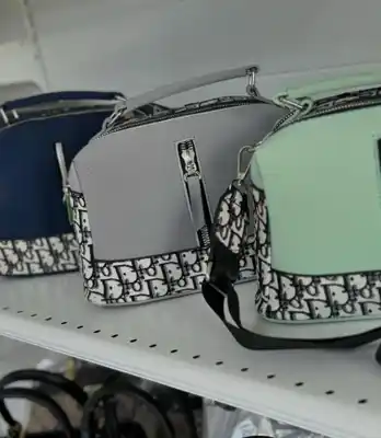 Türkmen fasonlar pombarh fasonlar Fasonlar 2025 fasonlar fason moda modalar Bezen bezen Türkmen fasonlar 2026 Türkmen fasonlar 2025 Türkmen fasonlar 2024 Türkmen fasonlar 2023 turkmenistan türkmenistan turkmen türkmen ashgabat  asgabat aşgabat balkan mary lebap dashoguz dasoguz daşoguz pombarh ponbarhat gulyupek gülýüpek stapel ştapel Gralan Çüýdeşen Abaýa Gadymy Krep Gurultaý 	Keteni Ýüpek Şifon Gipýur Lyon Welwet Atlas Kaşemir Streýç Suzana Ştapel Gülýüpek Pombarh Ýupka Gursakça Aksesuarlar Palto Penjek Okuw eşik Fata Sport eşik Uniforma Nakidka Öýme Şarf kompýuter ýaka ýaglyk Arenda köýnek 2nji el köýnek Taýyn köýnek Matalar Milli lybas milli lybaslar Toý köýnek Toý köýnekler toy koynek toy koynekler gundelik koynekler Gündelik	 
 köýnekler fata koynek Modern taze fason Eskiz koynektm turkmenkoynek türkmenkoynek fason moda moda fasonlar Iş eşik el iş	sada	ýakaly ýakasyz	keşdeli biserli	ýeňli giň nagyşly ýüregi açyk stoýka ýaka ýanly kombinasiýa 	zerli üsti aşak guşakly seçekli gysga ýeňli Gara, Ýaşyl, Kümüş  Sumka