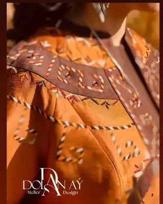 Türkmen fasonlar pombarh fasonlar Fasonlar 2025 fasonlar fason moda modalar Bezen bezen Türkmen fasonlar 2026 Türkmen fasonlar 2025 Türkmen fasonlar 2024 Türkmen fasonlar 2023 turkmenistan türkmenistan turkmen türkmen ashgabat  asgabat aşgabat balkan mary lebap dashoguz dasoguz daşoguz pombarh ponbarhat gulyupek gülýüpek stapel ştapel Gralan Çüýdeşen Abaýa Gadymy Krep Gurultaý 	Keteni Ýüpek Şifon Gipýur Lyon Welwet Atlas Kaşemir Streýç Suzana Ştapel Gülýüpek Pombarh Ýupka Gursakça Aksesuarlar Palto Penjek Okuw eşik Fata Sport eşik Uniforma Nakidka Öýme Şarf kompýuter ýaka ýaglyk Arenda köýnek 2nji el köýnek Taýyn köýnek Matalar Milli lybas milli lybaslar Toý köýnek Toý köýnekler toy koynek toy koynekler gundelik koynekler Gündelik	 
 köýnekler fata koynek Modern taze fason Eskiz koynektm turkmenkoynek türkmenkoynek fason moda moda fasonlar Iş eşik el iş	sada	ýakaly ýakasyz	keşdeli biserli	ýeňli giň nagyşly ýüregi açyk stoýka ýaka ýanly kombinasiýa 	zerli üsti aşak guşakly seçekli gysga ýeňli Milli lybas el iş  Mämişi, Goýy-goňur  Penjek