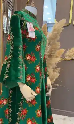 Türkmen fasonlar pombarh fasonlar Fasonlar 2025 fasonlar fason moda modalar Bezen bezen Türkmen fasonlar 2026 Türkmen fasonlar 2025 Türkmen fasonlar 2024 Türkmen fasonlar 2023 turkmenistan türkmenistan turkmen türkmen ashgabat  asgabat aşgabat balkan mary lebap dashoguz dasoguz daşoguz pombarh ponbarhat gulyupek gülýüpek stapel ştapel Gralan Çüýdeşen Abaýa Gadymy Krep Gurultaý 	Keteni Ýüpek Şifon Gipýur Lyon Welwet Atlas Kaşemir Streýç Suzana Ştapel Gülýüpek Pombarh Ýupka Gursakça Aksesuarlar Palto Penjek Okuw eşik Fata Sport eşik Uniforma Nakidka Öýme Şarf kompýuter ýaka ýaglyk Arenda köýnek 2nji el köýnek Taýyn köýnek Matalar Milli lybas milli lybaslar Toý köýnek Toý köýnekler toy koynek toy koynekler gundelik koynekler Gündelik	 
 köýnekler fata koynek Modern taze fason Eskiz koynektm turkmenkoynek türkmenkoynek fason moda moda fasonlar Iş eşik el iş	sada	ýakaly ýakasyz	keşdeli biserli	ýeňli giň nagyşly ýüregi açyk stoýka ýaka ýanly kombinasiýa 	zerli üsti aşak guşakly seçekli gysga ýeňli Panbarhat (Pombarh) Toý köýnek, Milli lybas el iş, keşdeli, ýakaly, biserli, ýeňli, stoýka ýaka, nagyşly 12-16, 17-25, 26-35 Goýy-ýaşyl