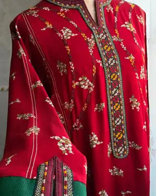 Türkmen fasonlar pombarh fasonlar Fasonlar 2025 fasonlar fason moda modalar Bezen bezen Türkmen fasonlar 2026 Türkmen fasonlar 2025 Türkmen fasonlar 2024 Türkmen fasonlar 2023 turkmenistan türkmenistan turkmen türkmen ashgabat  asgabat aşgabat balkan mary lebap dashoguz dasoguz daşoguz pombarh ponbarhat gulyupek gülýüpek stapel ştapel Gralan Çüýdeşen Abaýa Gadymy Krep Gurultaý 	Keteni Ýüpek Şifon Gipýur Lyon Welwet Atlas Kaşemir Streýç Suzana Ştapel Gülýüpek Pombarh Ýupka Gursakça Aksesuarlar Palto Penjek Okuw eşik Fata Sport eşik Uniforma Nakidka Öýme Şarf kompýuter ýaka ýaglyk Arenda köýnek 2nji el köýnek Taýyn köýnek Matalar Milli lybas milli lybaslar Toý köýnek Toý köýnekler toy koynek toy koynekler gundelik koynekler Gündelik	 
 köýnekler fata koynek Modern taze fason Eskiz koynektm turkmenkoynek türkmenkoynek fason moda moda fasonlar Iş eşik el iş	sada	ýakaly ýakasyz	keşdeli biserli	ýeňli giň nagyşly ýüregi açyk stoýka ýaka ýanly kombinasiýa 	zerli üsti aşak guşakly seçekli gysga ýeňli Ştapel Toý köýnek, Milli lybas, Gündelik el iş, keşdeli, ýakaly, ýeňli, giň, nagyşly 17-25, 26-35, 35+ Gyzyl yaz, tomus, guyz Taýyn köýnek