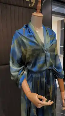 Türkmen fasonlar pombarh fasonlar Fasonlar 2025 fasonlar fason moda modalar Bezen bezen Türkmen fasonlar 2026 Türkmen fasonlar 2025 Türkmen fasonlar 2024 Türkmen fasonlar 2023 turkmenistan türkmenistan turkmen türkmen ashgabat  asgabat aşgabat balkan mary lebap dashoguz dasoguz daşoguz pombarh ponbarhat gulyupek gülýüpek stapel ştapel Gralan Çüýdeşen Abaýa Gadymy Krep Gurultaý 	Keteni Ýüpek Şifon Gipýur Lyon Welwet Atlas Kaşemir Streýç Suzana Ştapel Gülýüpek Pombarh Ýupka Gursakça Aksesuarlar Palto Penjek Okuw eşik Fata Sport eşik Uniforma Nakidka Öýme Şarf kompýuter ýaka ýaglyk Arenda köýnek 2nji el köýnek Taýyn köýnek Matalar Milli lybas milli lybaslar Toý köýnek Toý köýnekler toy koynek toy koynekler gundelik koynekler Gündelik	 
 köýnekler fata koynek Modern taze fason Eskiz koynektm turkmenkoynek türkmenkoynek fason moda moda fasonlar Iş eşik el iş	sada	ýakaly ýakasyz	keşdeli biserli	ýeňli giň nagyşly ýüregi açyk stoýka ýaka ýanly kombinasiýa 	zerli üsti aşak guşakly seçekli gysga ýeňli Şifon, Şantu Toý köýnek, Modern, Gündelik sada, ýakasyz, ýüregi açyk, gysga ýeňli 17-25, 26-35 Haki, Çal, Benewşe, Gyzyl, Mämişi, Goňur, Sary yaz, tomus, guyz