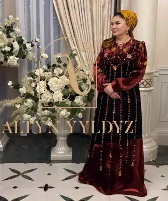 Türkmen fasonlar pombarh fasonlar Fasonlar 2025 fasonlar fason moda modalar Bezen bezen Türkmen fasonlar 2026 Türkmen fasonlar 2025 Türkmen fasonlar 2024 Türkmen fasonlar 2023 turkmenistan türkmenistan turkmen türkmen ashgabat  asgabat aşgabat balkan mary lebap dashoguz dasoguz daşoguz pombarh ponbarhat gulyupek gülýüpek stapel ştapel Gralan Çüýdeşen Abaýa Gadymy Krep Gurultaý 	Keteni Ýüpek Şifon Gipýur Lyon Welwet Atlas Kaşemir Streýç Suzana Ştapel Gülýüpek Pombarh Ýupka Gursakça Aksesuarlar Palto Penjek Okuw eşik Fata Sport eşik Uniforma Nakidka Öýme Şarf kompýuter ýaka ýaglyk Arenda köýnek 2nji el köýnek Taýyn köýnek Matalar Milli lybas milli lybaslar Toý köýnek Toý köýnekler toy koynek toy koynekler gundelik koynekler Gündelik	 
 köýnekler fata koynek Modern taze fason Eskiz koynektm turkmenkoynek türkmenkoynek fason moda moda fasonlar Iş eşik el iş	sada	ýakaly ýakasyz	keşdeli biserli	ýeňli giň nagyşly ýüregi açyk stoýka ýaka ýanly kombinasiýa 	zerli üsti aşak guşakly seçekli gysga ýeňli Panbarhat (Pombarh) Toý köýnek el iş, sada  Goýy-gyzyl, Gülgüne