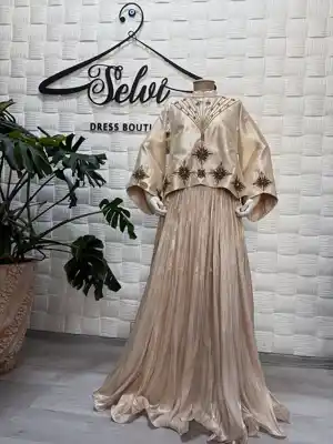 Türkmen fasonlar pombarh fasonlar Fasonlar 2025 fasonlar fason moda modalar Bezen bezen Türkmen fasonlar 2026 Türkmen fasonlar 2025 Türkmen fasonlar 2024 Türkmen fasonlar 2023 turkmenistan türkmenistan turkmen türkmen ashgabat  asgabat aşgabat balkan mary lebap dashoguz dasoguz daşoguz pombarh ponbarhat gulyupek gülýüpek stapel ştapel Gralan Çüýdeşen Abaýa Gadymy Krep Gurultaý 	Keteni Ýüpek Şifon Gipýur Lyon Welwet Atlas Kaşemir Streýç Suzana Ştapel Gülýüpek Pombarh Ýupka Gursakça Aksesuarlar Palto Penjek Okuw eşik Fata Sport eşik Uniforma Nakidka Öýme Şarf kompýuter ýaka ýaglyk Arenda köýnek 2nji el köýnek Taýyn köýnek Matalar Milli lybas milli lybaslar Toý köýnek Toý köýnekler toy koynek toy koynekler gundelik koynekler Gündelik	 
 köýnekler fata koynek Modern taze fason Eskiz koynektm turkmenkoynek türkmenkoynek fason moda moda fasonlar Iş eşik el iş	sada	ýakaly ýakasyz	keşdeli biserli	ýeňli giň nagyşly ýüregi açyk stoýka ýaka ýanly kombinasiýa 	zerli üsti aşak guşakly seçekli gysga ýeňli Şifon, Gipýur Toý köýnek ýakasyz, ýeňli, giň, nagyşly 26-35 Bežewyý yaz, tomus, guyz