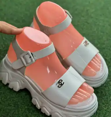 Türkmen fasonlar pombarh fasonlar Fasonlar 2025 fasonlar fason moda modalar Bezen bezen Türkmen fasonlar 2026 Türkmen fasonlar 2025 Türkmen fasonlar 2024 Türkmen fasonlar 2023 turkmenistan türkmenistan turkmen türkmen ashgabat  asgabat aşgabat balkan mary lebap dashoguz dasoguz daşoguz pombarh ponbarhat gulyupek gülýüpek stapel ştapel Gralan Çüýdeşen Abaýa Gadymy Krep Gurultaý 	Keteni Ýüpek Şifon Gipýur Lyon Welwet Atlas Kaşemir Streýç Suzana Ştapel Gülýüpek Pombarh Ýupka Gursakça Aksesuarlar Palto Penjek Okuw eşik Fata Sport eşik Uniforma Nakidka Öýme Şarf kompýuter ýaka ýaglyk Arenda köýnek 2nji el köýnek Taýyn köýnek Matalar Milli lybas milli lybaslar Toý köýnek Toý köýnekler toy koynek toy koynekler gundelik koynekler Gündelik	 
 köýnekler fata koynek Modern taze fason Eskiz koynektm turkmenkoynek türkmenkoynek fason moda moda fasonlar Iş eşik el iş	sada	ýakaly ýakasyz	keşdeli biserli	ýeňli giň nagyşly ýüregi açyk stoýka ýaka ýanly kombinasiýa 	zerli üsti aşak guşakly seçekli gysga ýeňli Gara, Ak, Goýy-ýaşyl, Kümüş yaz, tomus, guyz Aýakgap